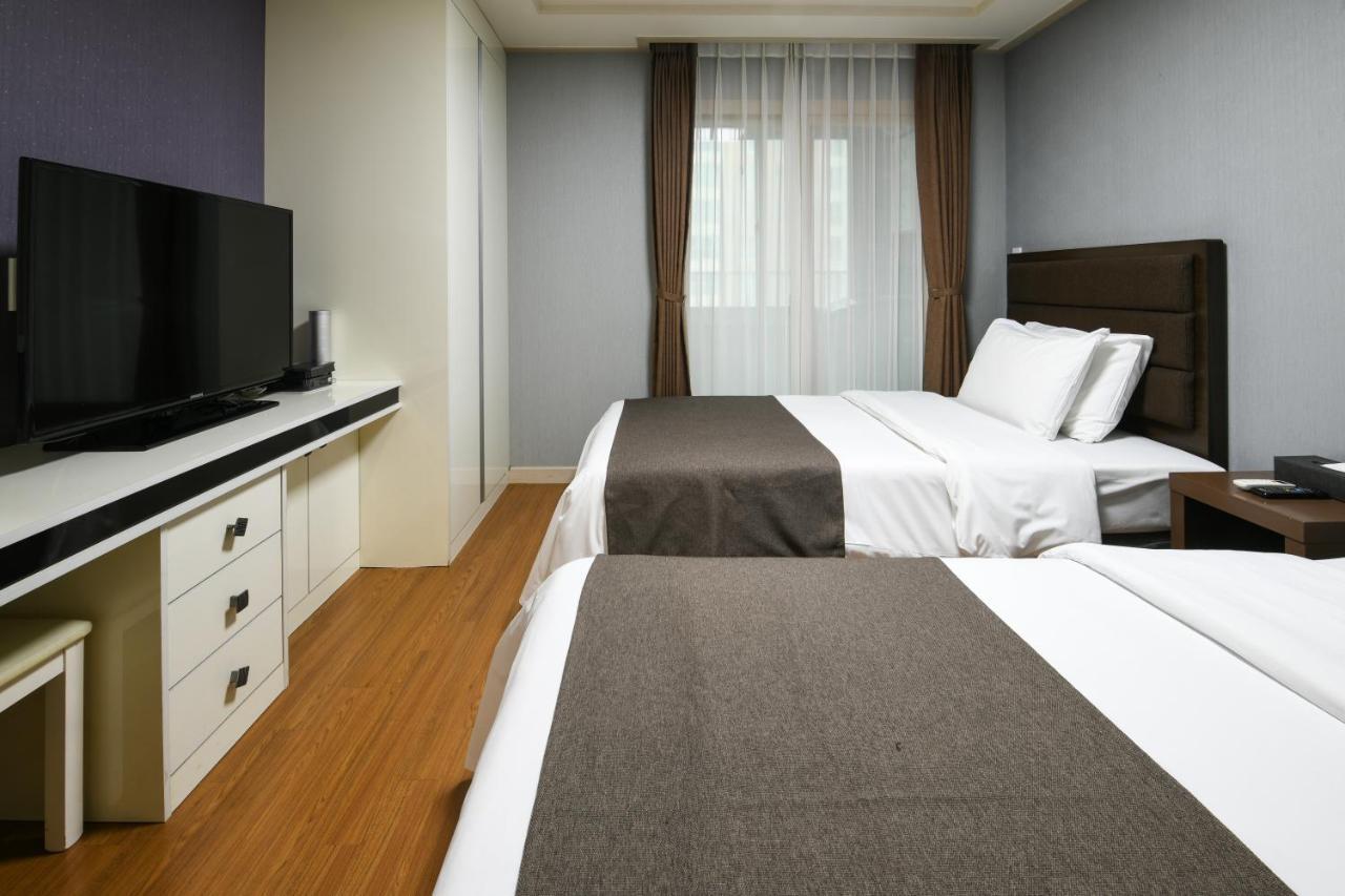 Jeju Airport Hotel Екстер'єр фото