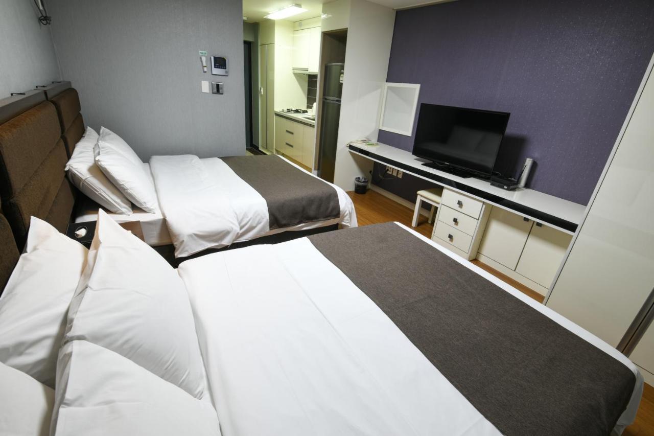 Jeju Airport Hotel Екстер'єр фото