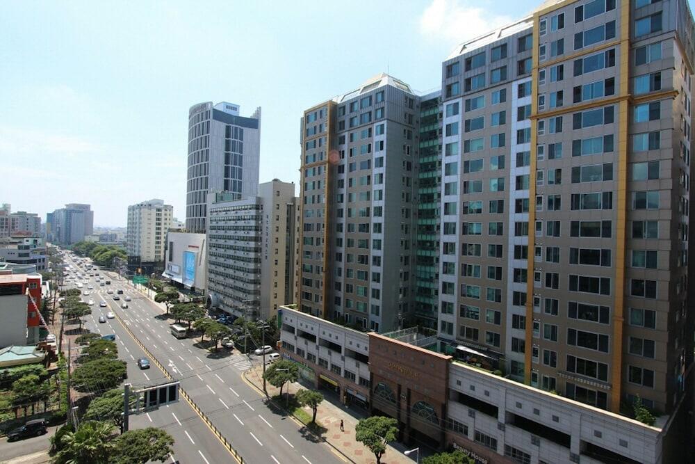 Jeju Airport Hotel Екстер'єр фото